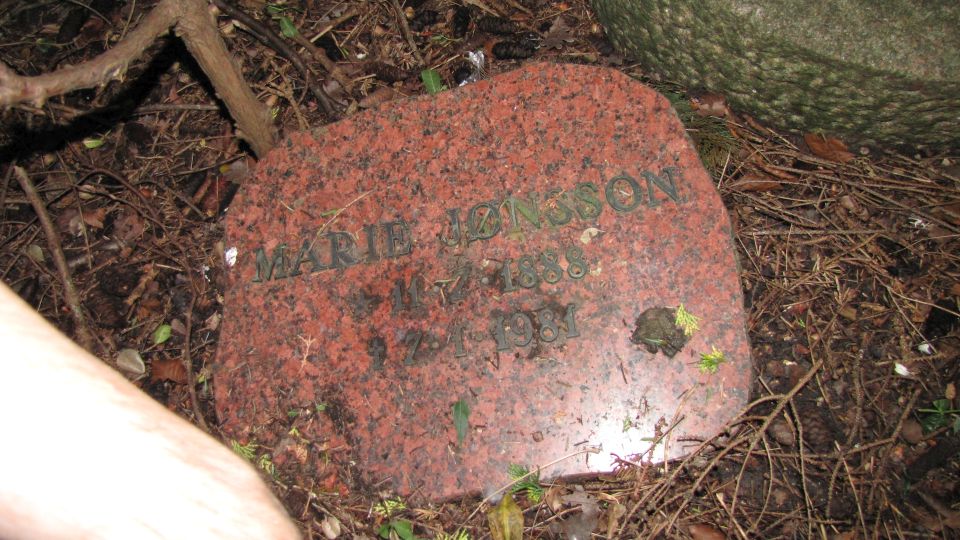 Billede af Marie Jønssons gravsten